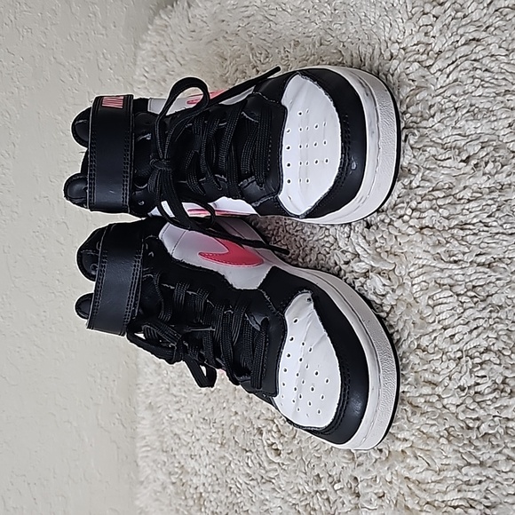 Nike Kids High Top Sneaker - Picture 2 of 12